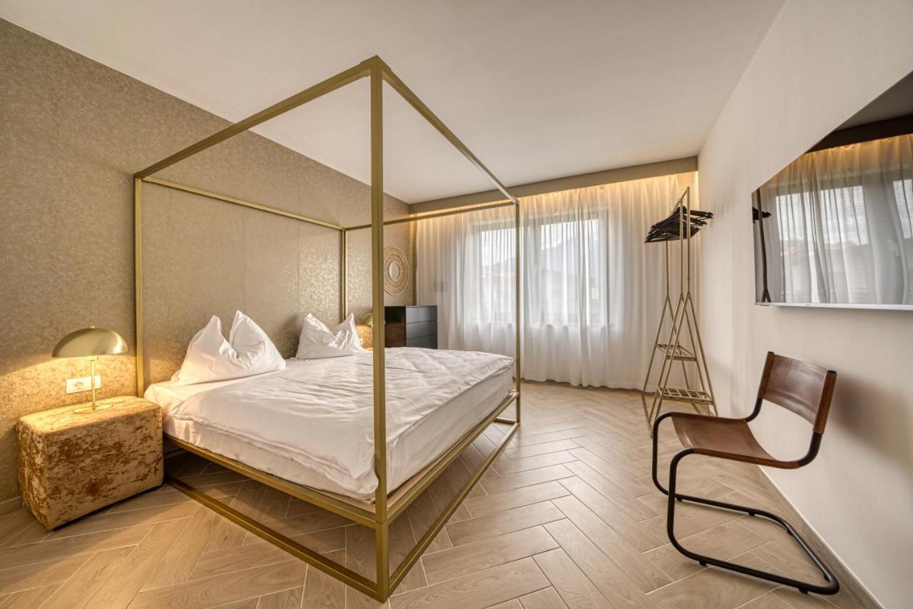 Goldfinger + Suites ラナ エクステリア 写真