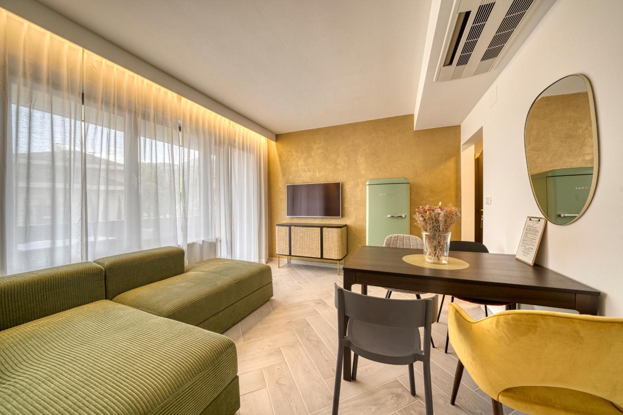 Goldfinger + Suites ラナ エクステリア 写真