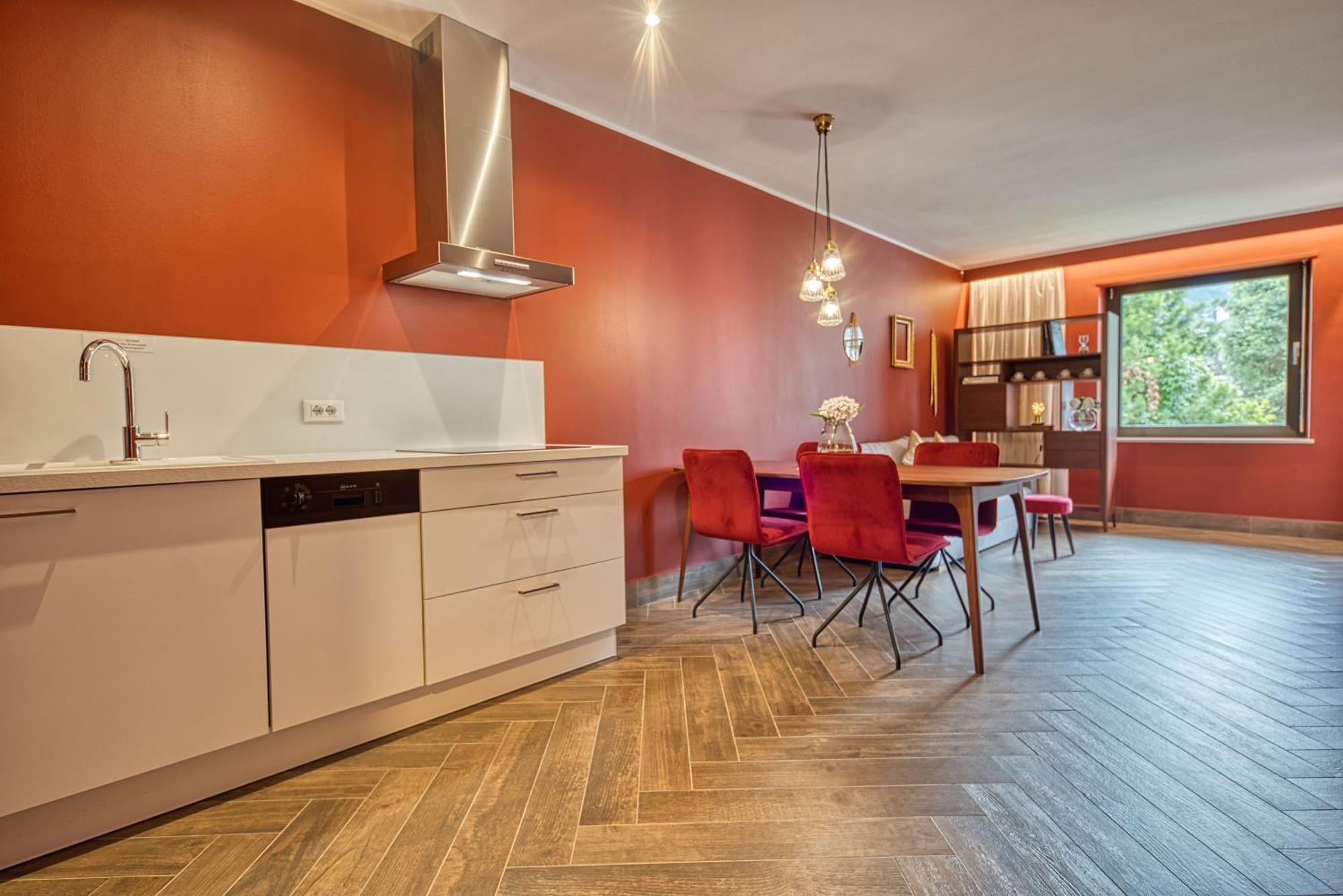 Goldfinger + Suites ラナ 部屋 写真