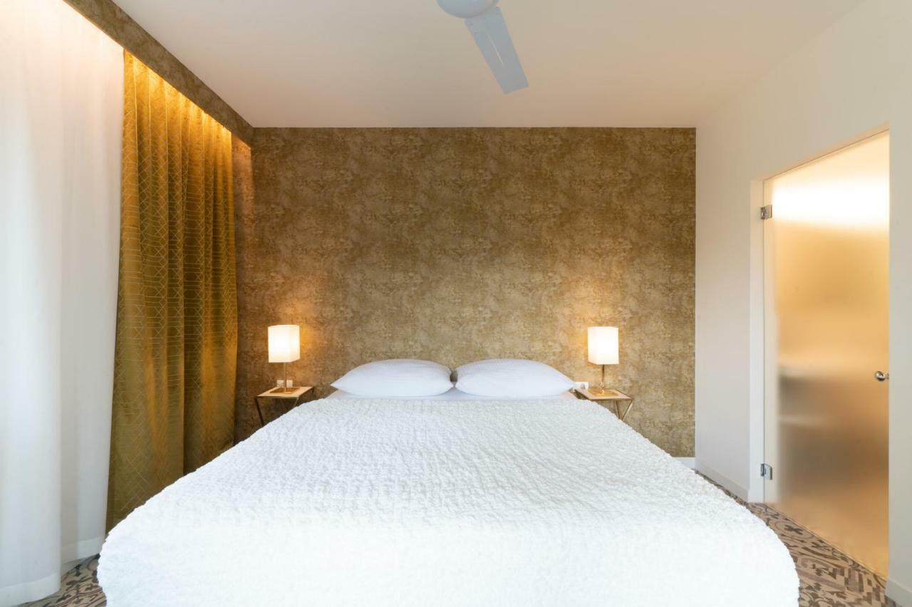 Goldfinger + Suites ラナ 部屋 写真